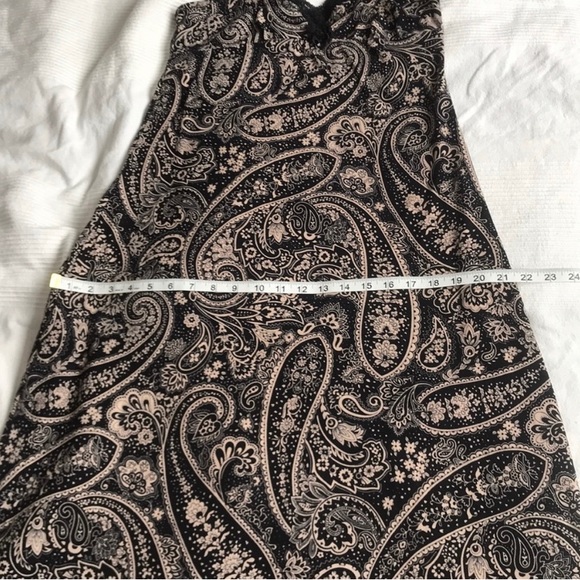 Jones New York Paisley Nightgown Size Small - Picture 4 of 8